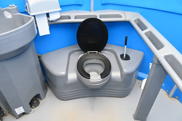 Best Porta potty rental near me  in North Miami Beach, FL